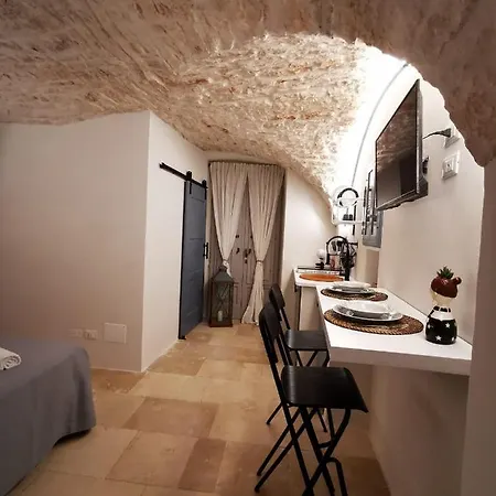 A Petre Luxury צ'יסטרנינו